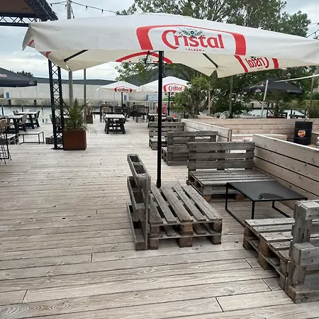 Glamping Dok52 * Μπριζ